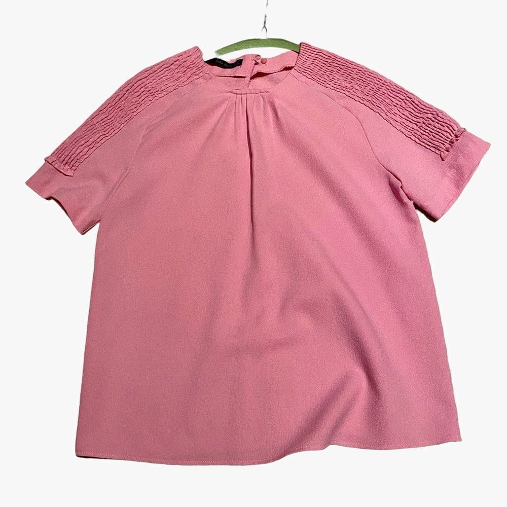 EUC Zara Top in Pink with Ruffles on Shoulders